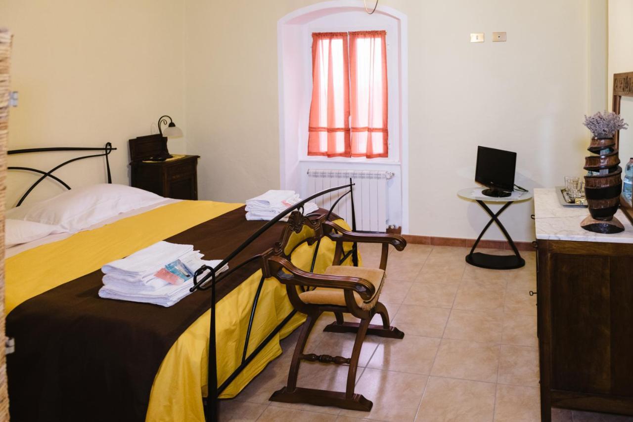 Bed and Breakfast Alchimista Bb Borgo Marciano Castelnuovo Magra Exterior foto